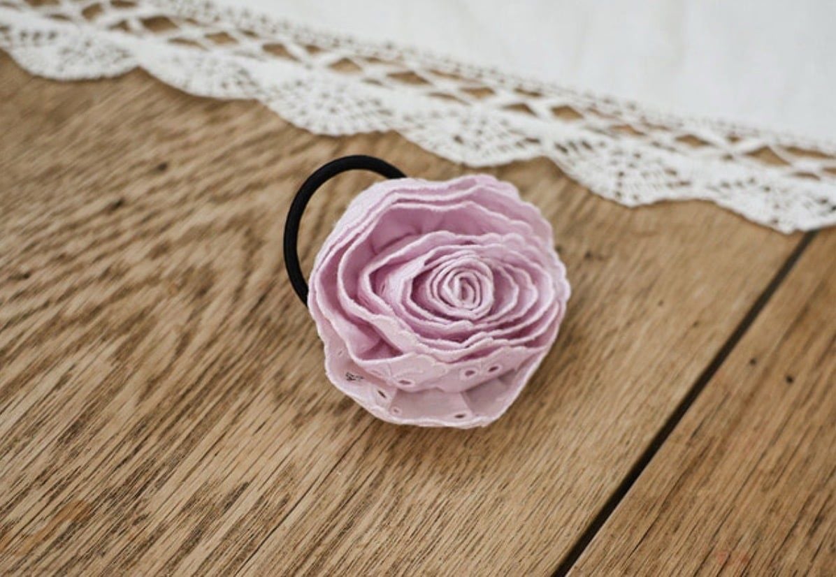FL - SUM0226 Buộc tóc Viola ren hoa