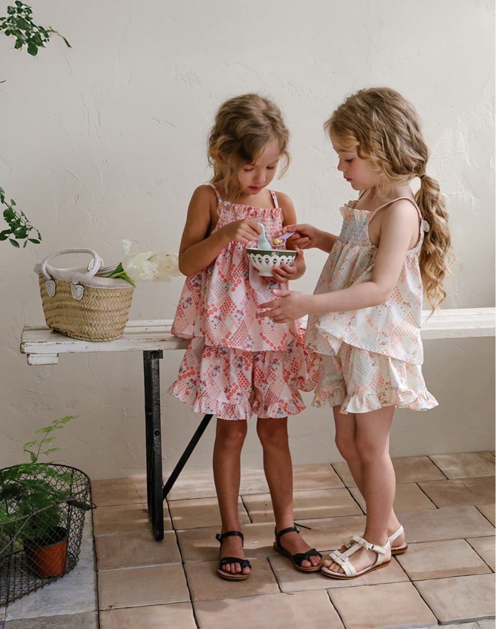 FL - SUM0226 - Áo hai dây Berry hoa nhí smoke ngực