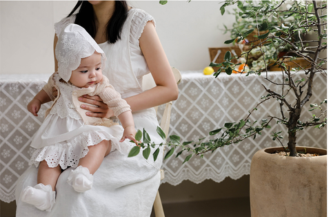 FL- Bebe Piehl Cardigan gấu ren