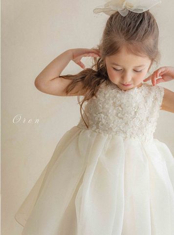 HBB - SUM0226 - Váy Fleur hoa nổi đính kim sa phủ organza bồng mềm