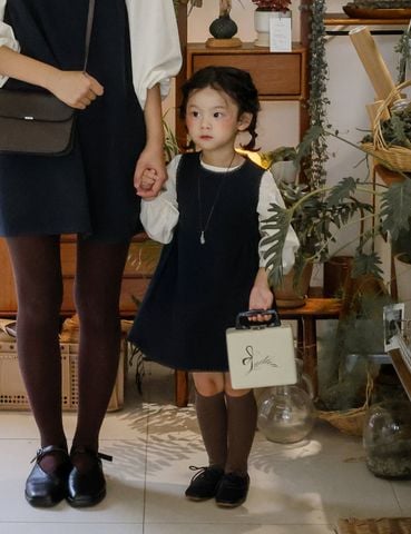 FL - AUT0326 Váy Lucia sát nách viền ren