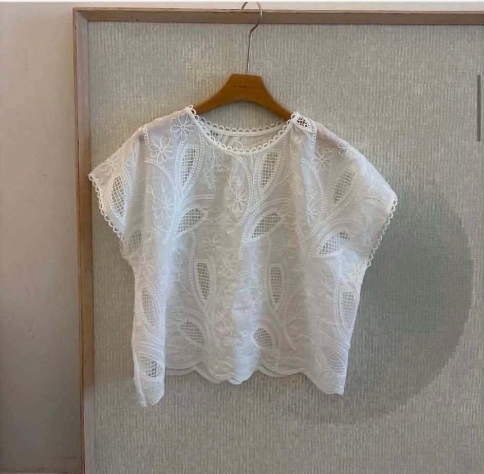 MOM - Áo ren lỗ Abe tay hến