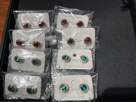 TSH - Bông pha le tròn viền vàng