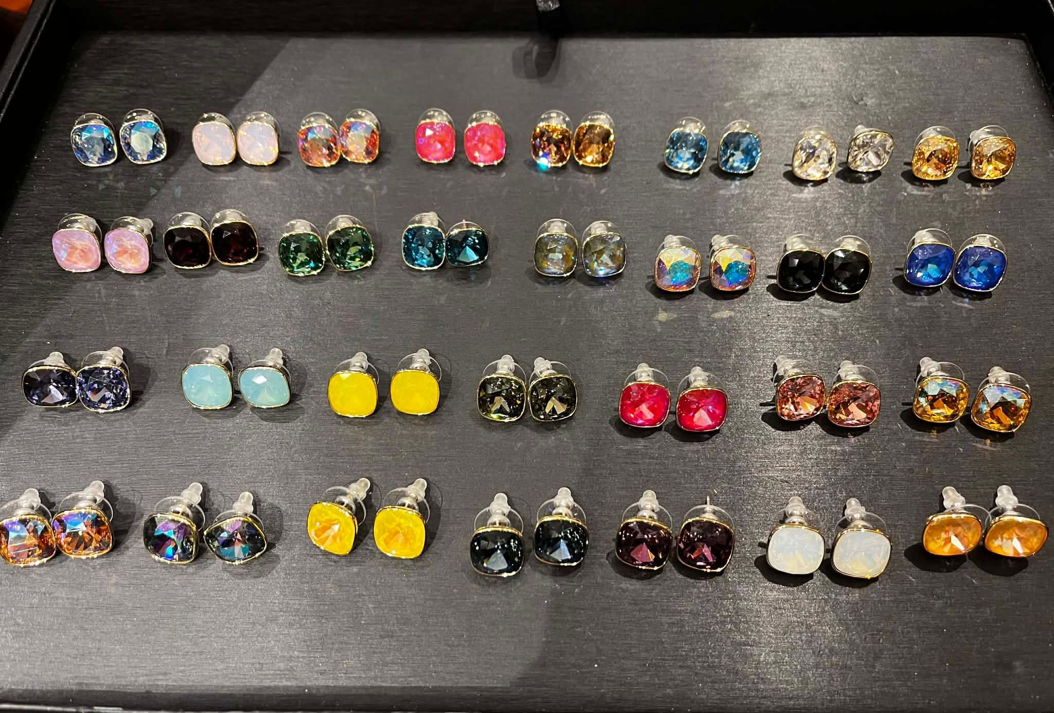 TSH -Bông pha lê vuông khung vàng