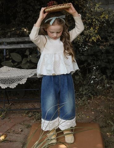 FL - AUT0326  Quần Jeans Dalia gấu ren