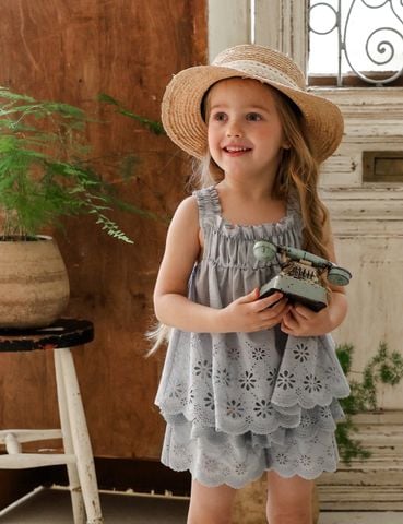 FL - SUM0326  Áo Azel sát nách thêu gấu ren Special