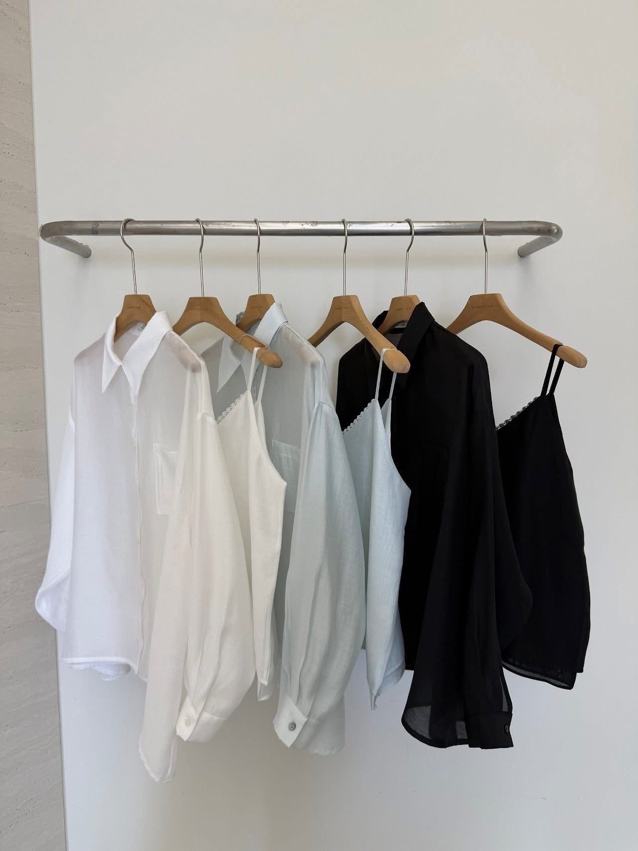 Mom - Set áo sơ mi+ áo hai dây viền ren hoa