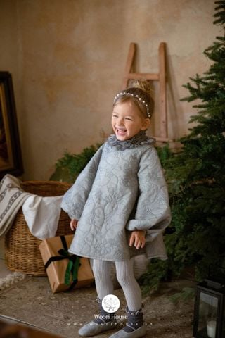 NN - Váy Rose cổ bèo