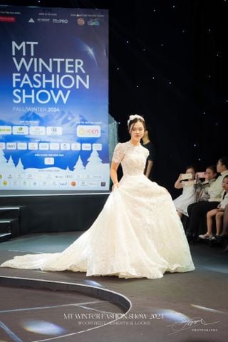 Premium - V13 Váy Mom bồng to