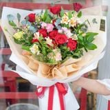  ロマンチックな花束 