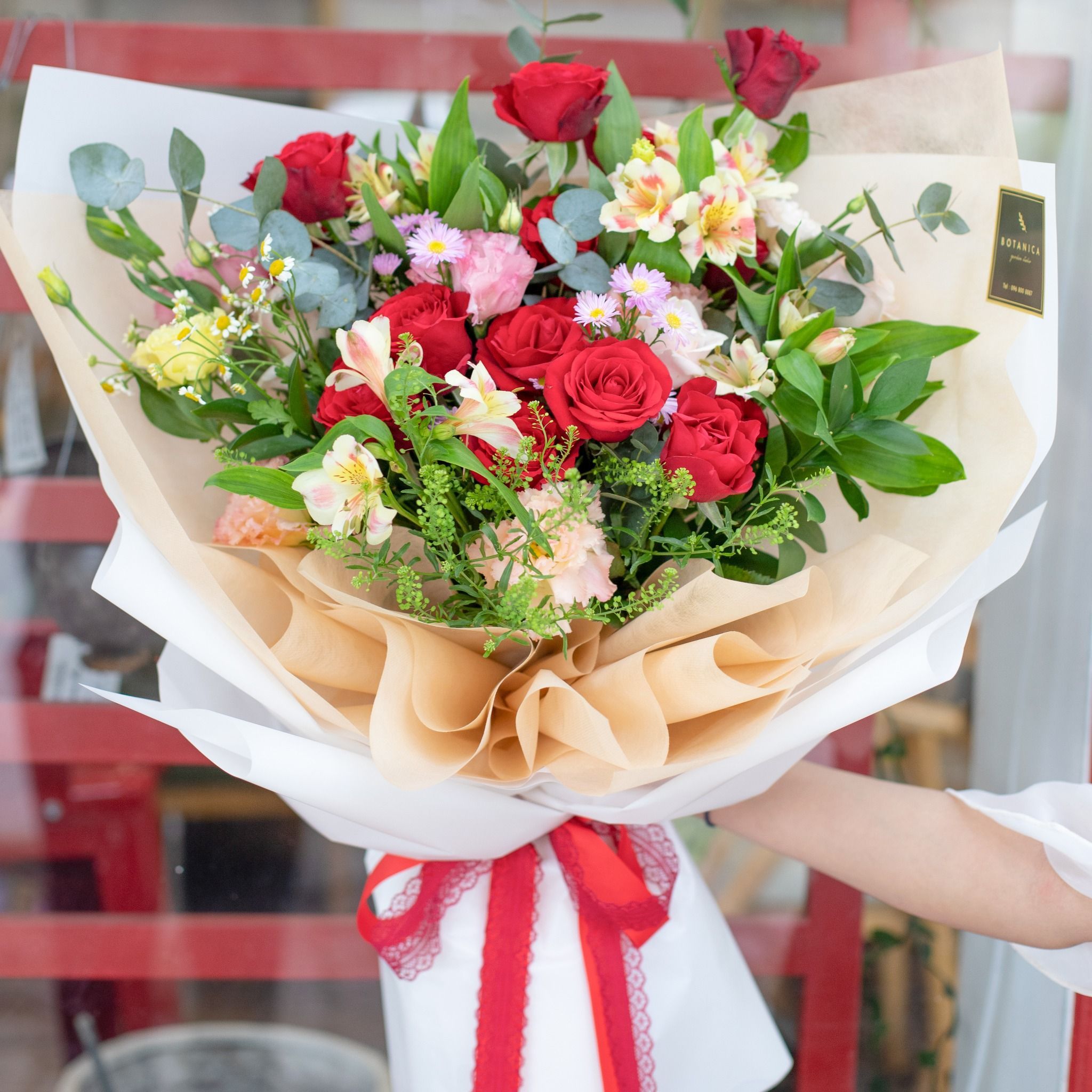  ロマンチックな花束 