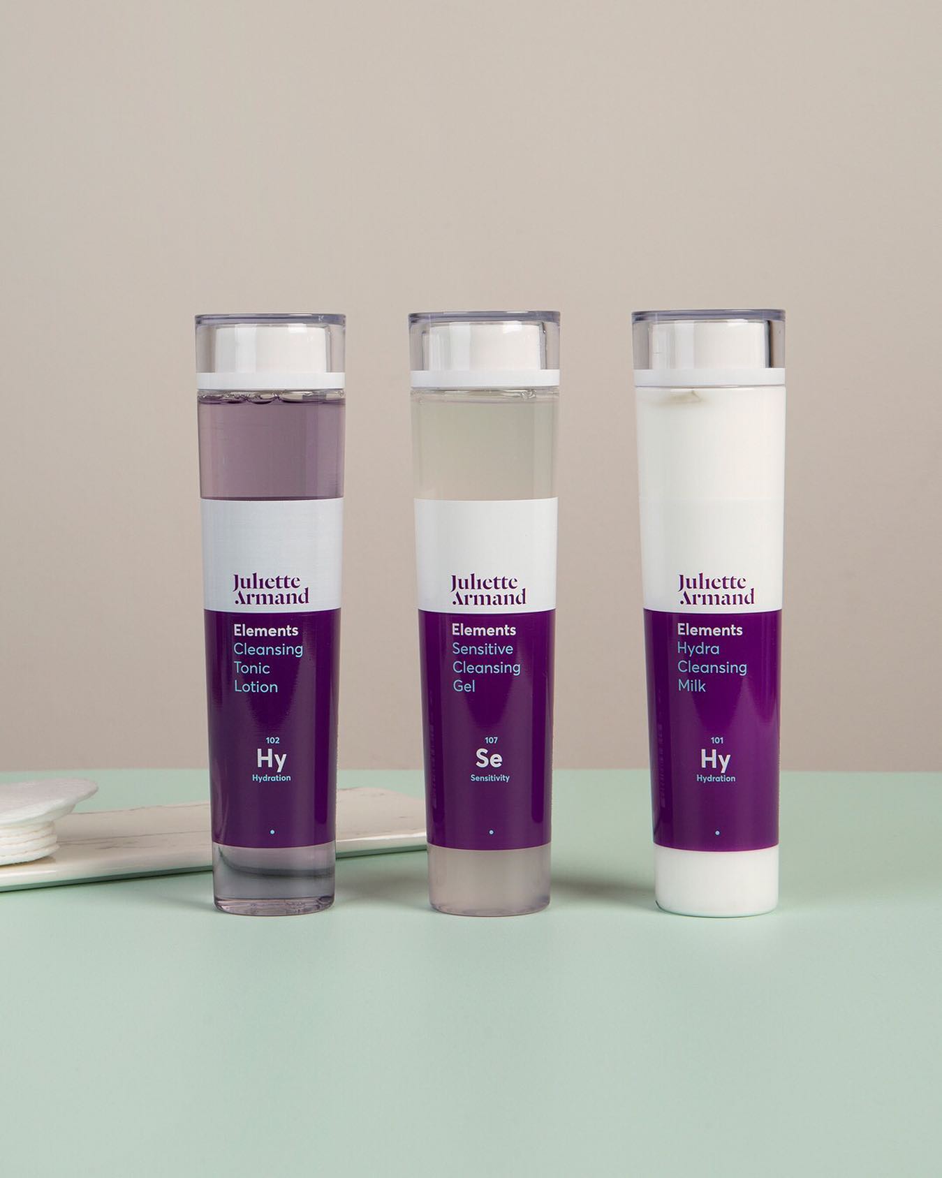 Juliette Armand Elements Sensitive Cleansing Gel Rửa Mặt Dịu Nhẹ Cho Da Nhạy Cảm 210ml