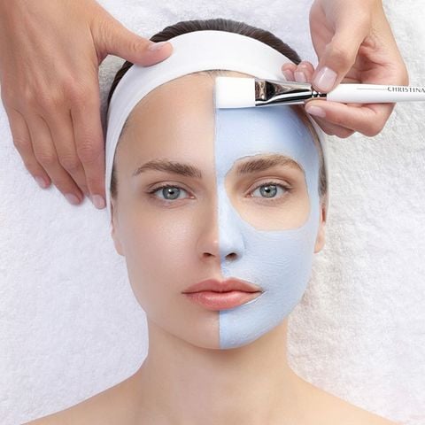 Mặt Nạ Christina Illustrious 4 Mask Hỗ Trợ Trắng Da, Cải Thiện Thâm Sạm Nám 250ml