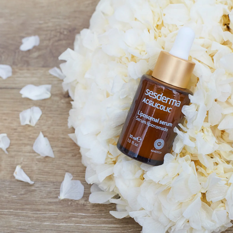 Sesderma Acglicolic Liposomal Serum 30ml – Serum Tái Tạo Bề Mặt Da, Làm Mịn & Thu Nhỏ Lỗ Chân Lông