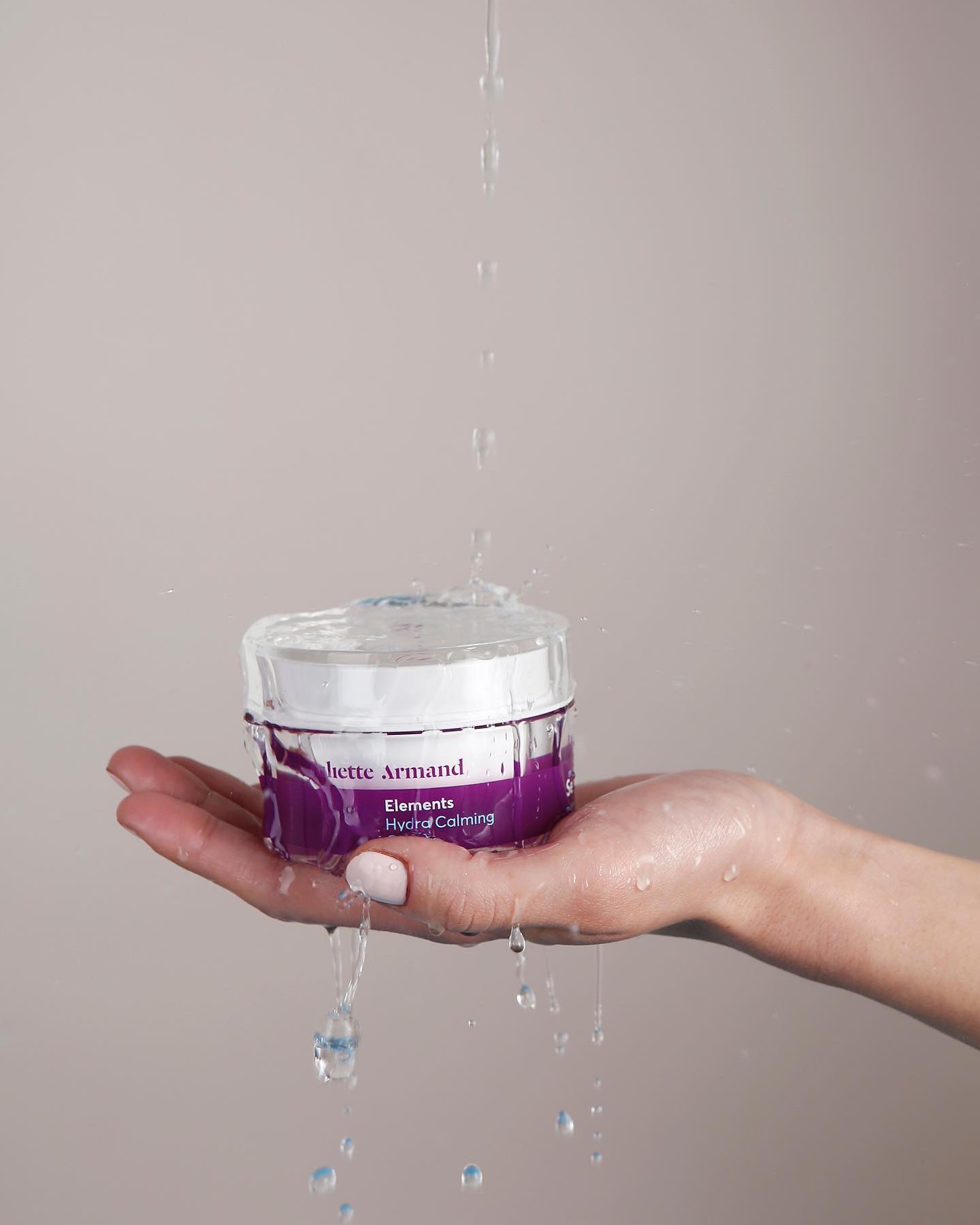 Juliette Armand Hydra Calming Cream Kem Dưỡng Ẩm Làm Dịu Cho Da Nhạy Cảm & Kích Ứng 50ml