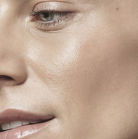 Swissline Cell Shock Age Intelligence Never-Creased Sunscreen SPF 50 PA++++ – Kem dưỡng xoá nhăn, chống nắng & bảo vệ da toàn diện