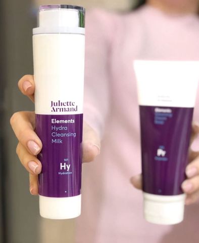 Juliette Armand Elements Hydra Cleansing Milk Sữa Rửa Mặt Dưỡng Ẩm Cho Da Thường, Khô & Nhạy Cảm 210ml