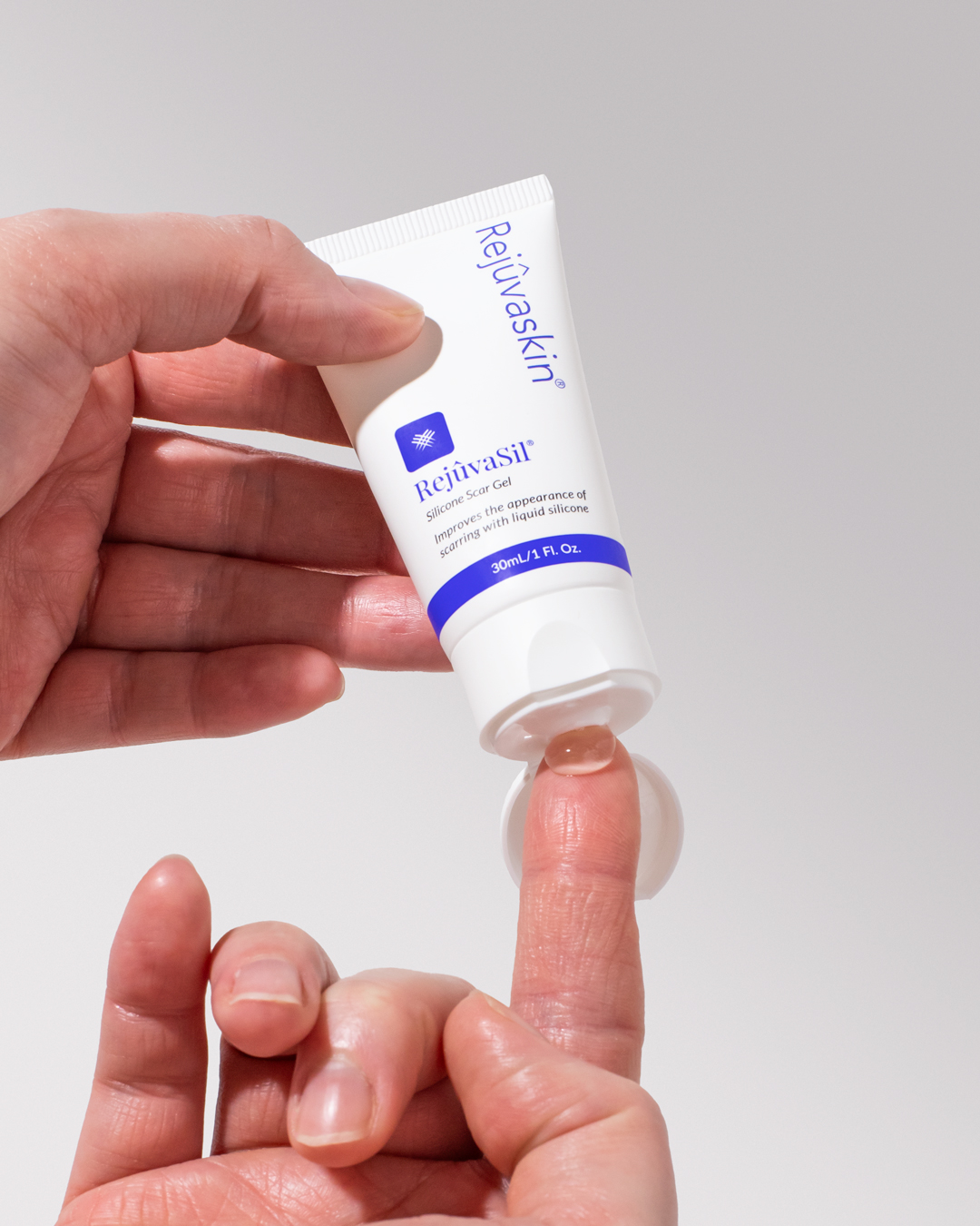 Rejuvaskin Scar RejuvaSil Gel Dưỡng Giảm Sẹo Lồi / Phì Đại, Làm Mềm Da