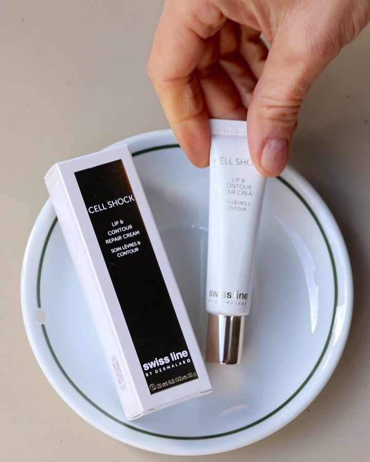 Swissline Cell Shock Lip & Contour Repair Cream -  Kem Dưỡng Hồng Môi Collagen Trẻ Hóa, Căng Mọng, Làm Đầy Rãnh Nhăn Môi 15ml