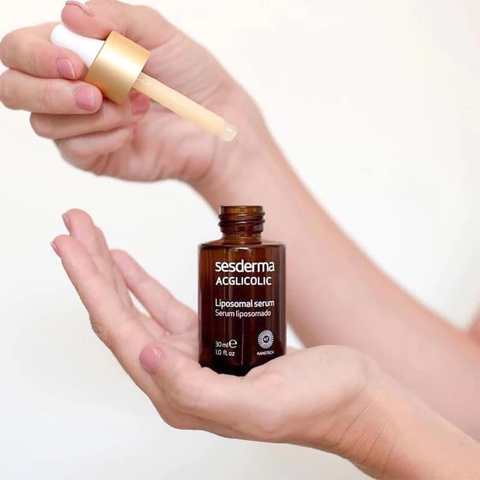Sesderma Acglicolic Liposomal Serum 30ml – Serum Tái Tạo Bề Mặt Da, Làm Mịn & Thu Nhỏ Lỗ Chân Lông