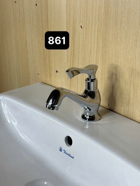  Vòi lavabo lạnh thau thiên Nga bóng 