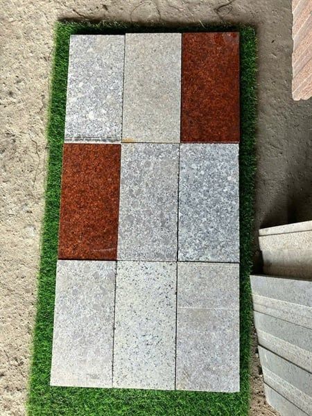  đá 15*30 lát sân dầy 20cm 