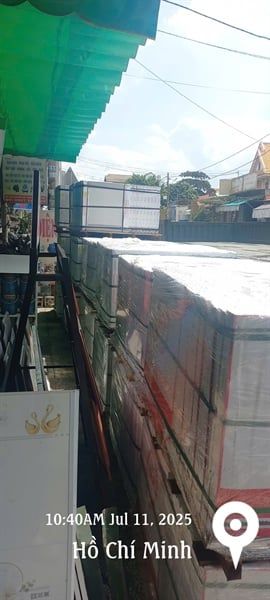  60X60 THP67002Gạch Đá Bóng Kiếng th/5v/1.8m màu trắng vân 