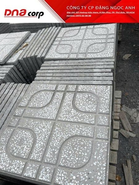  GẠCH VĨA HÈ MẮT PHỤNG XÁM ( giá kho) 40*40 