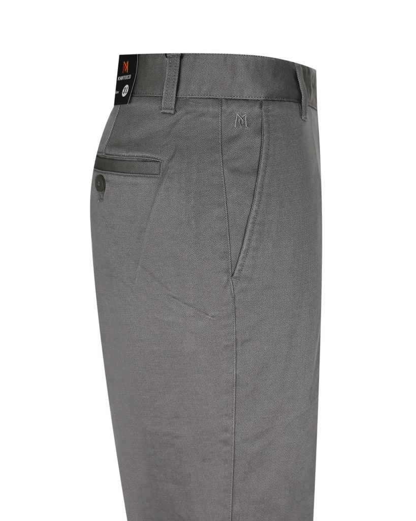 Quần kaki nam Regular Fit không ly mã Q2M578R0-CNRE 600-2707-0