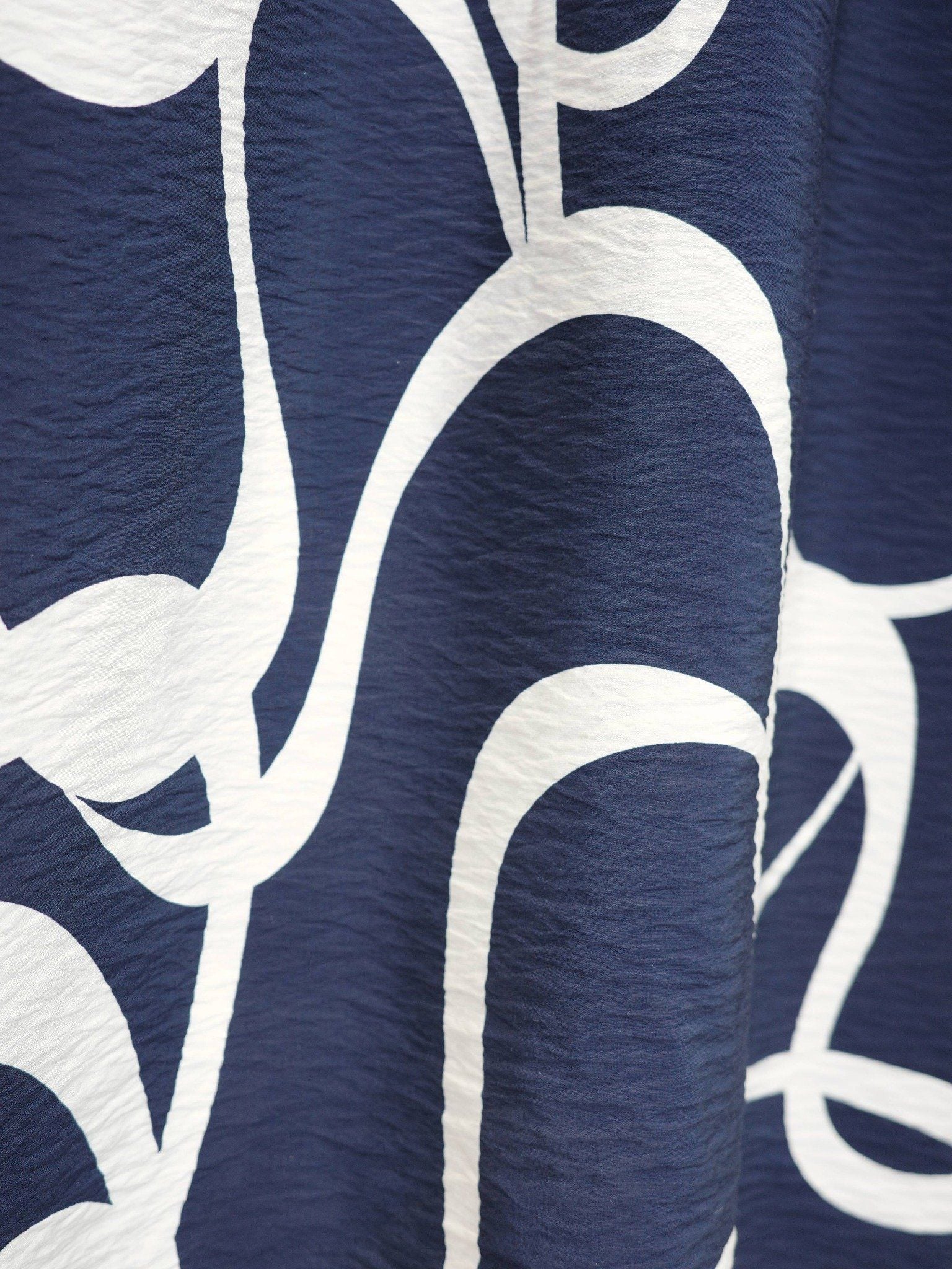  Đầm hoạ tiết vạt đắp chéo | Mauve Printed Midi dress 