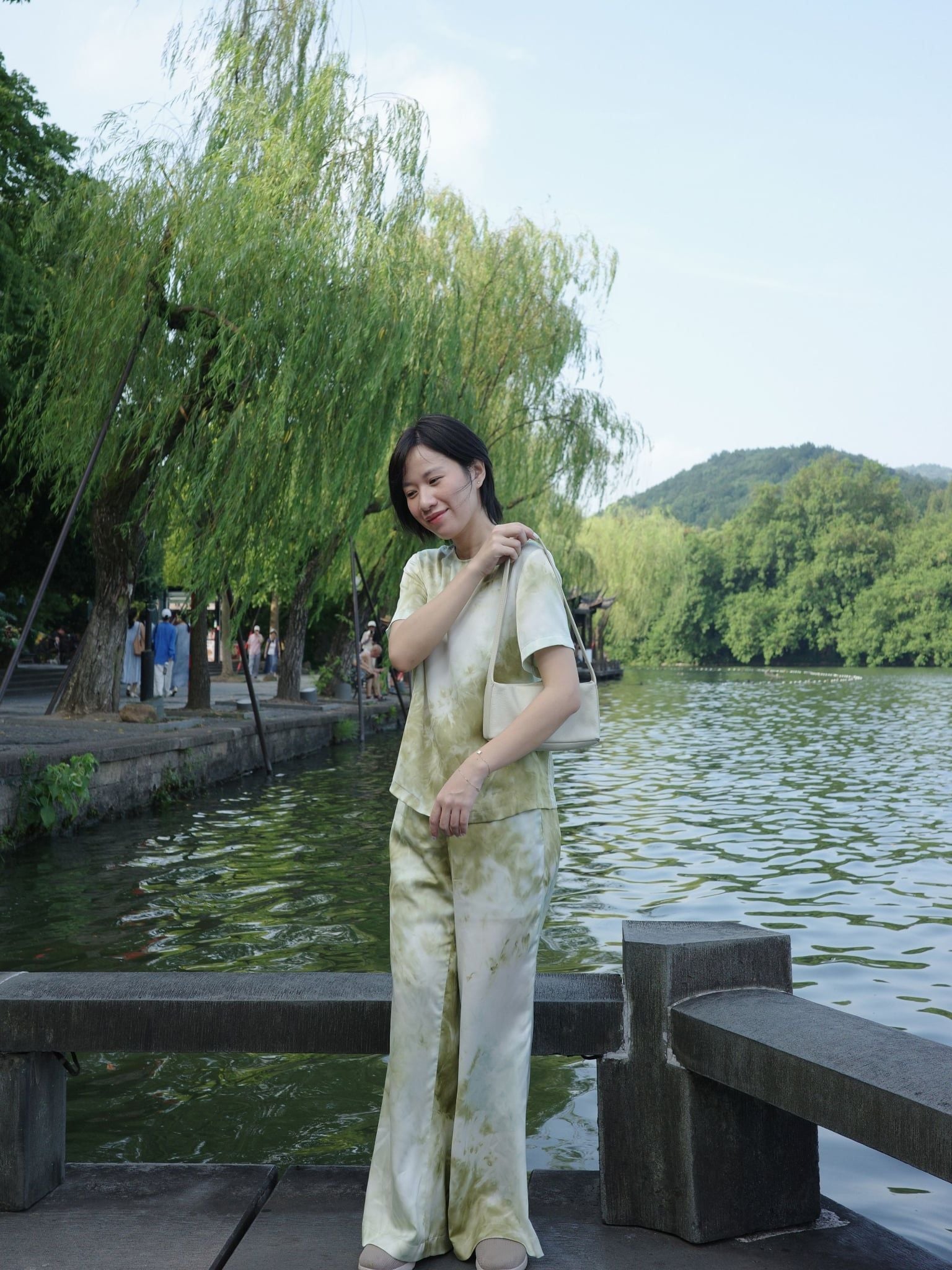  Quần Lục ống loe | Mauve Sage pants 