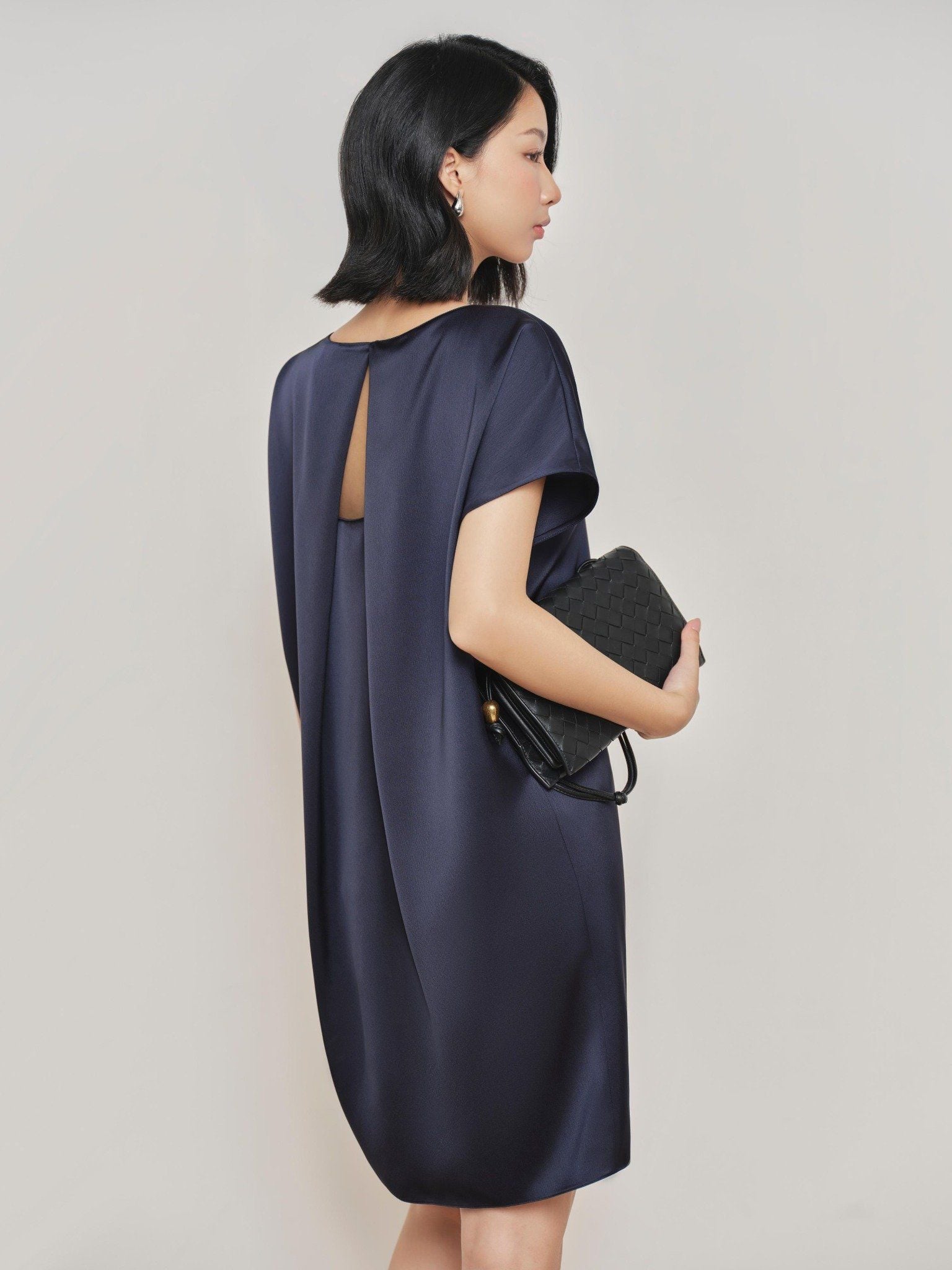  Đầm lụa basic cách điệu lưng | Mauve Open back dress 