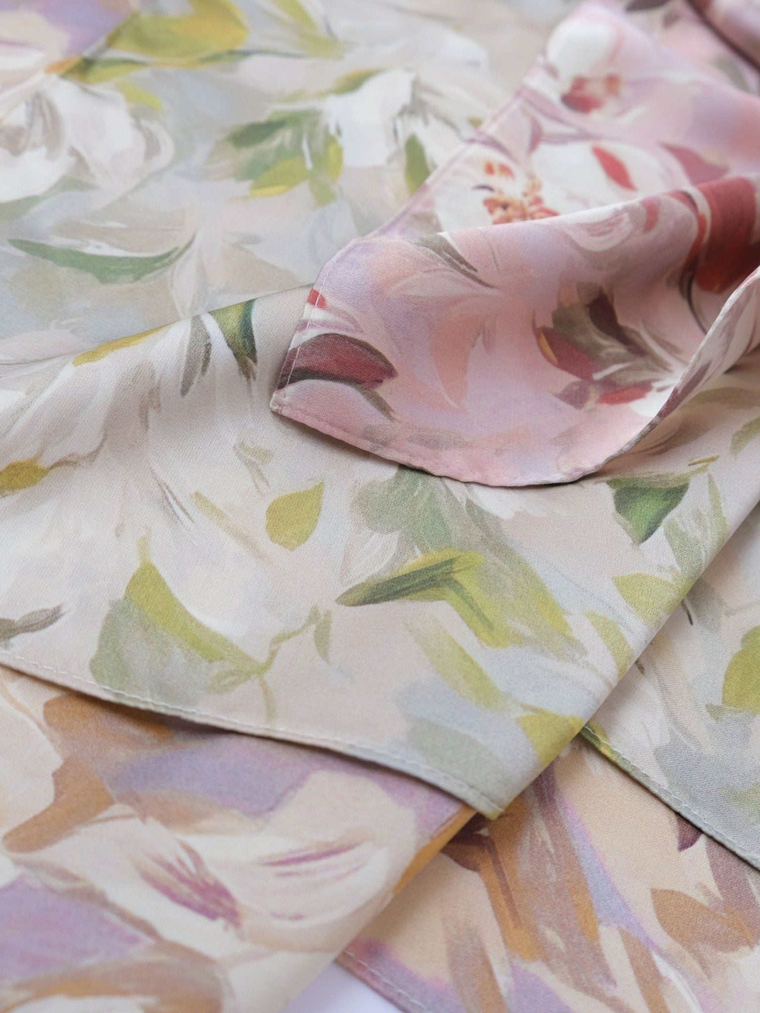  Khăn lụa | Mauve silk scarf 