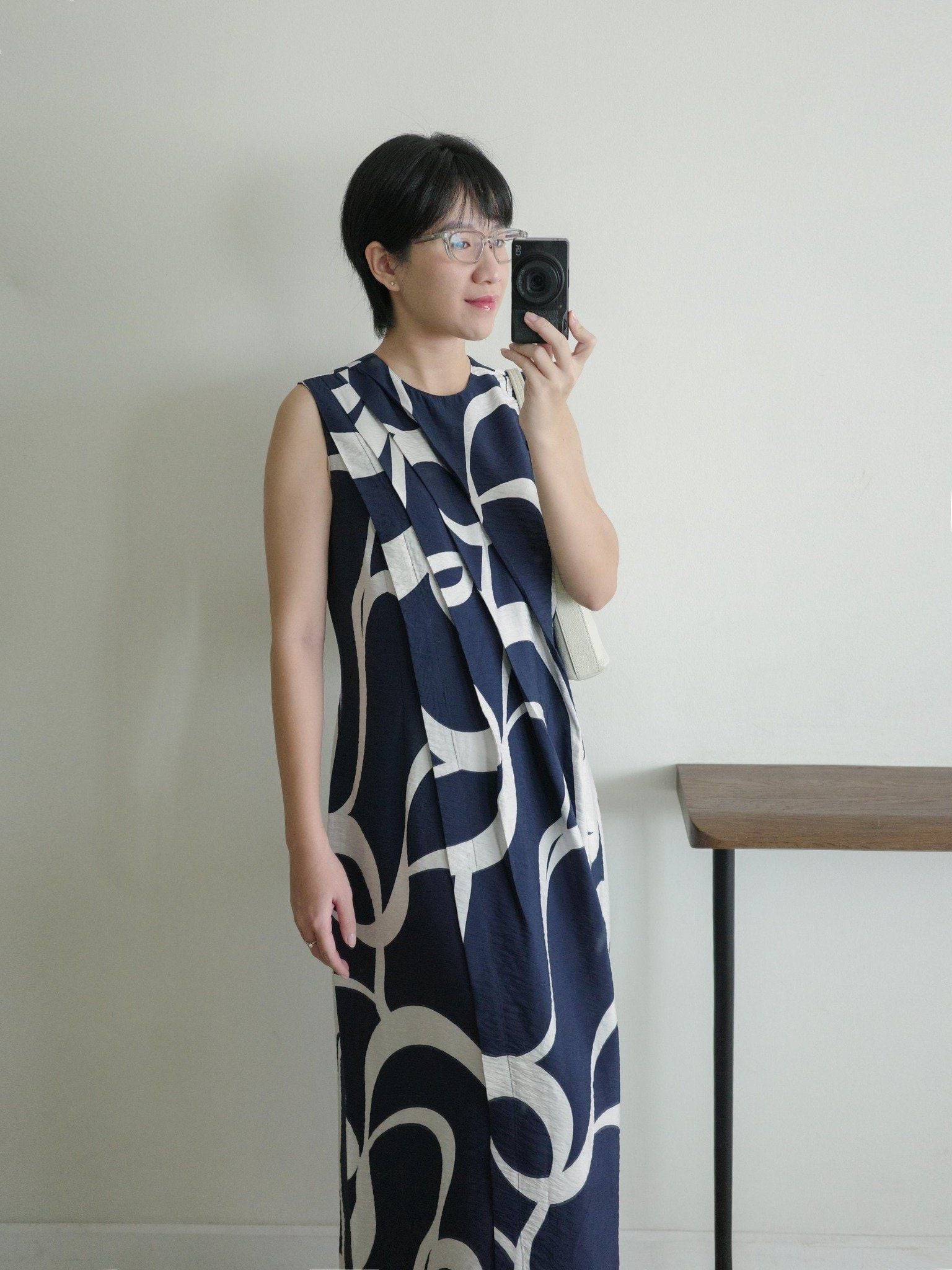  Đầm hoạ tiết vạt đắp chéo | Mauve Printed Midi dress 