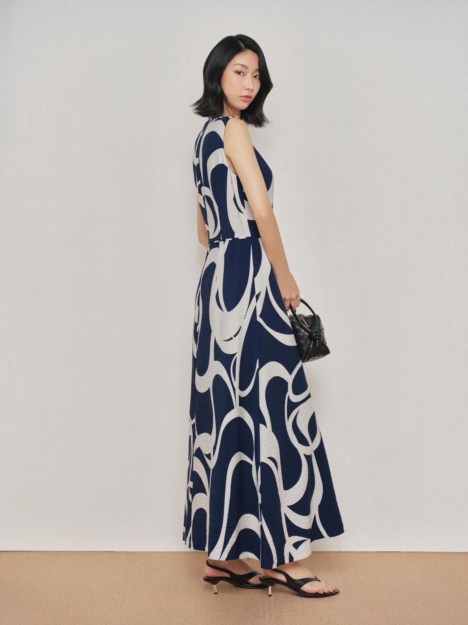  Đầm midi nhấn eo hoạ tiết | Mauve 90s Midi dress 