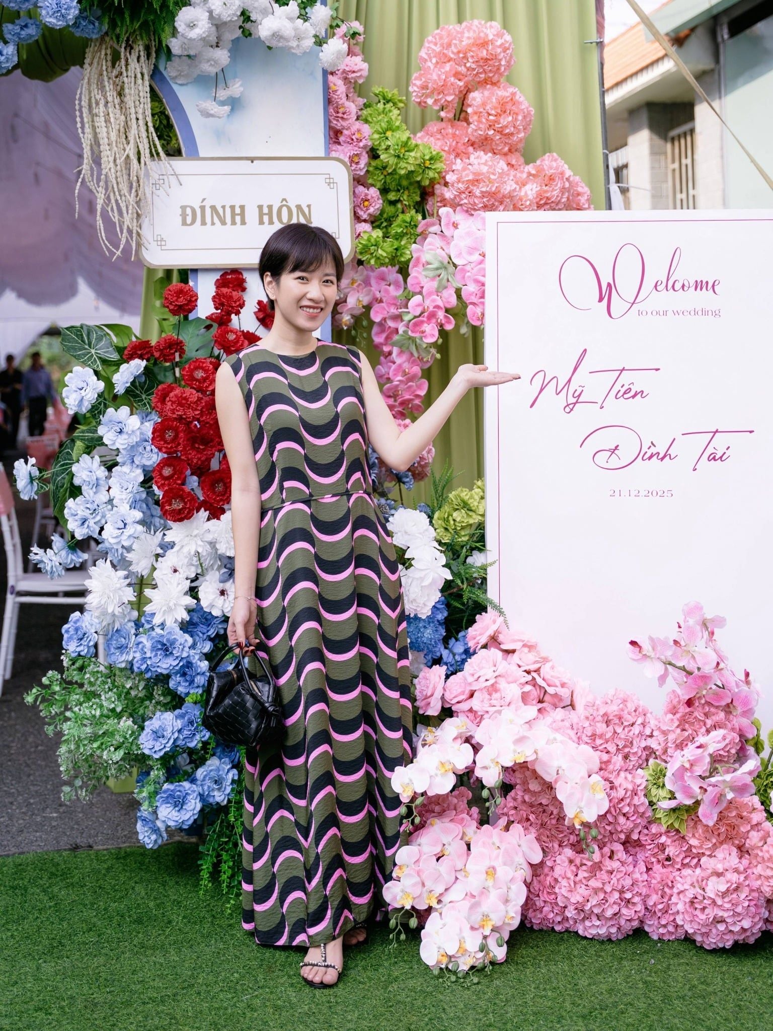  Đầm midi nhấn eo hoạ tiết | Mauve 90s Midi dress 