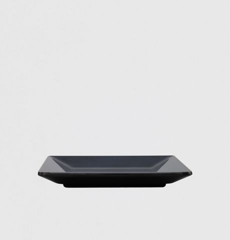  Square plate 8.25