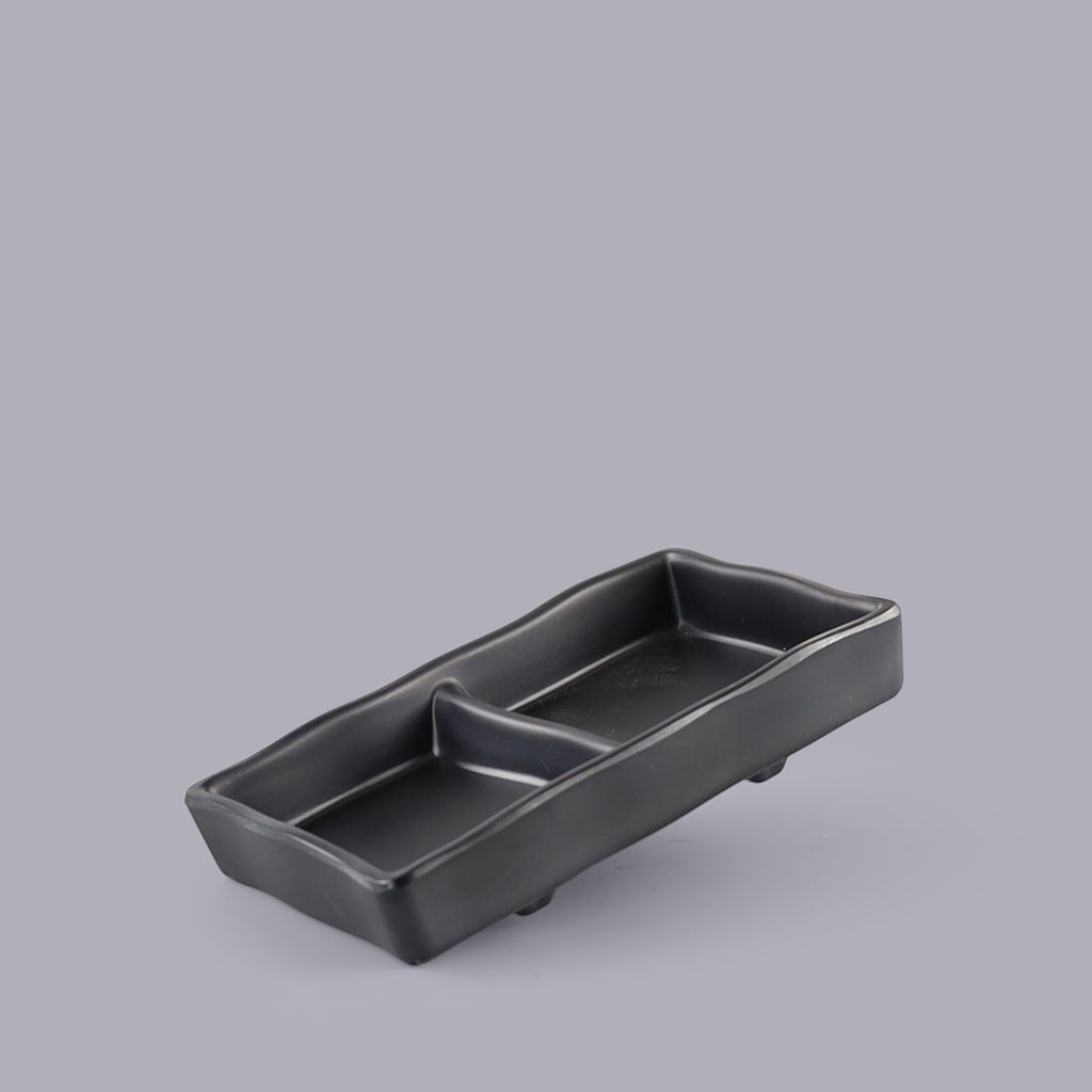 2 section matte sauce tray 5.3