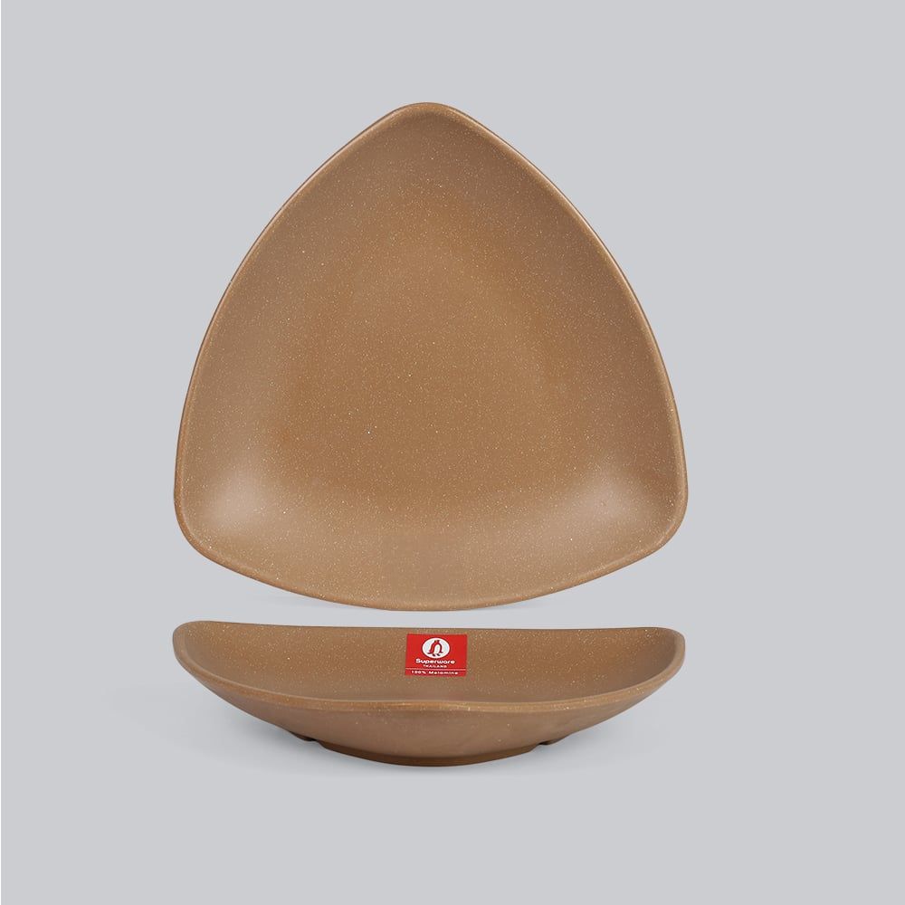 Matte triangle plate 8