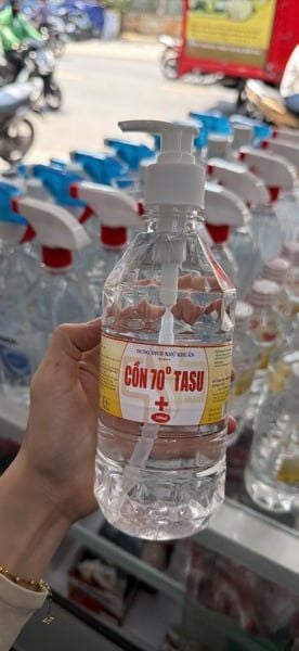 Cồn 70 Tasu-500ml (Vòi Nhấn)