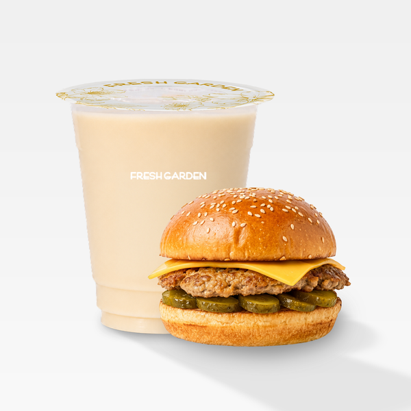 Combo 1 Burger bò và 1 sữa đậu nành hạnh nhân