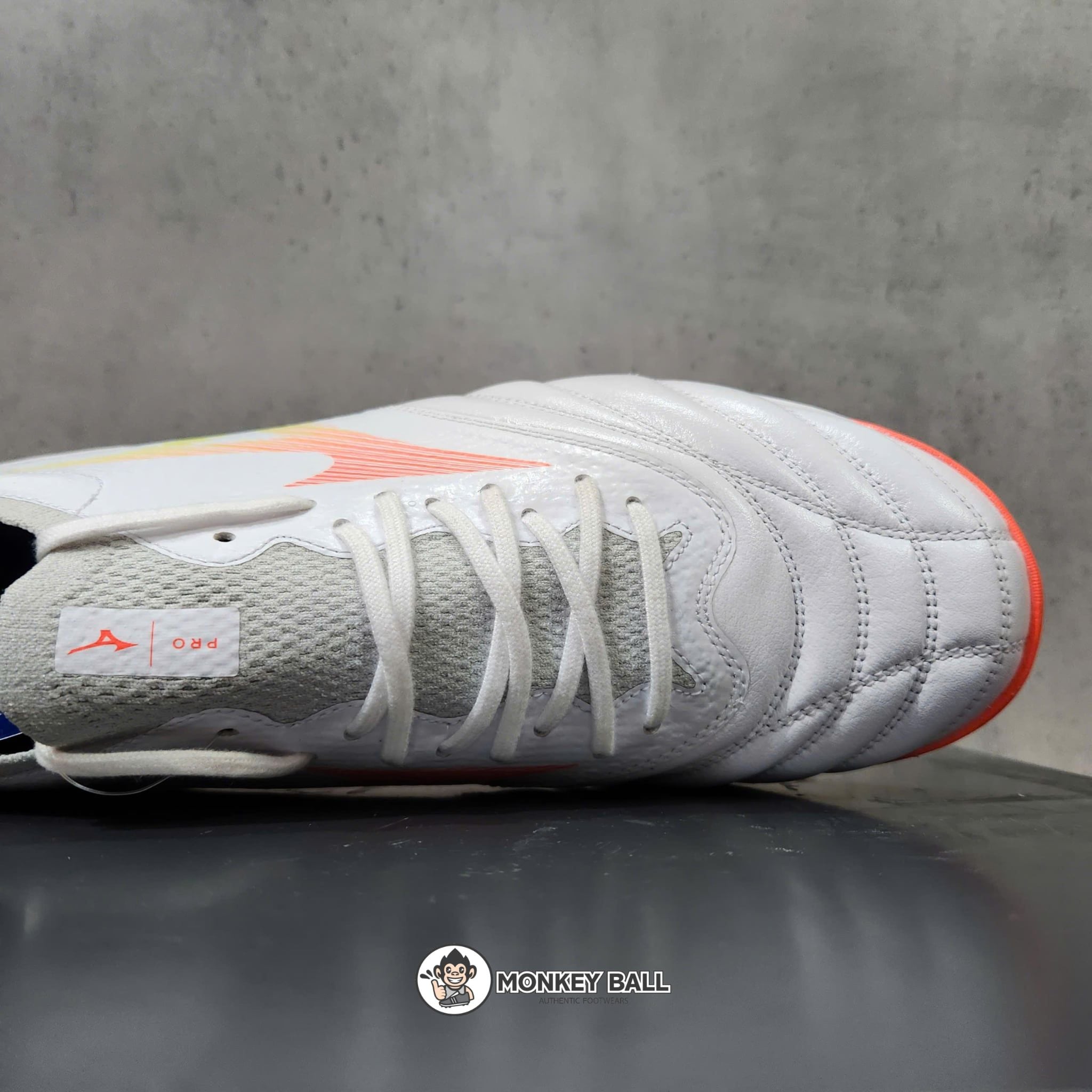 Mizuno Morelia Neo 5 Beta Pro TF - P1GD269454 - Trắng/Cam/vàng 
