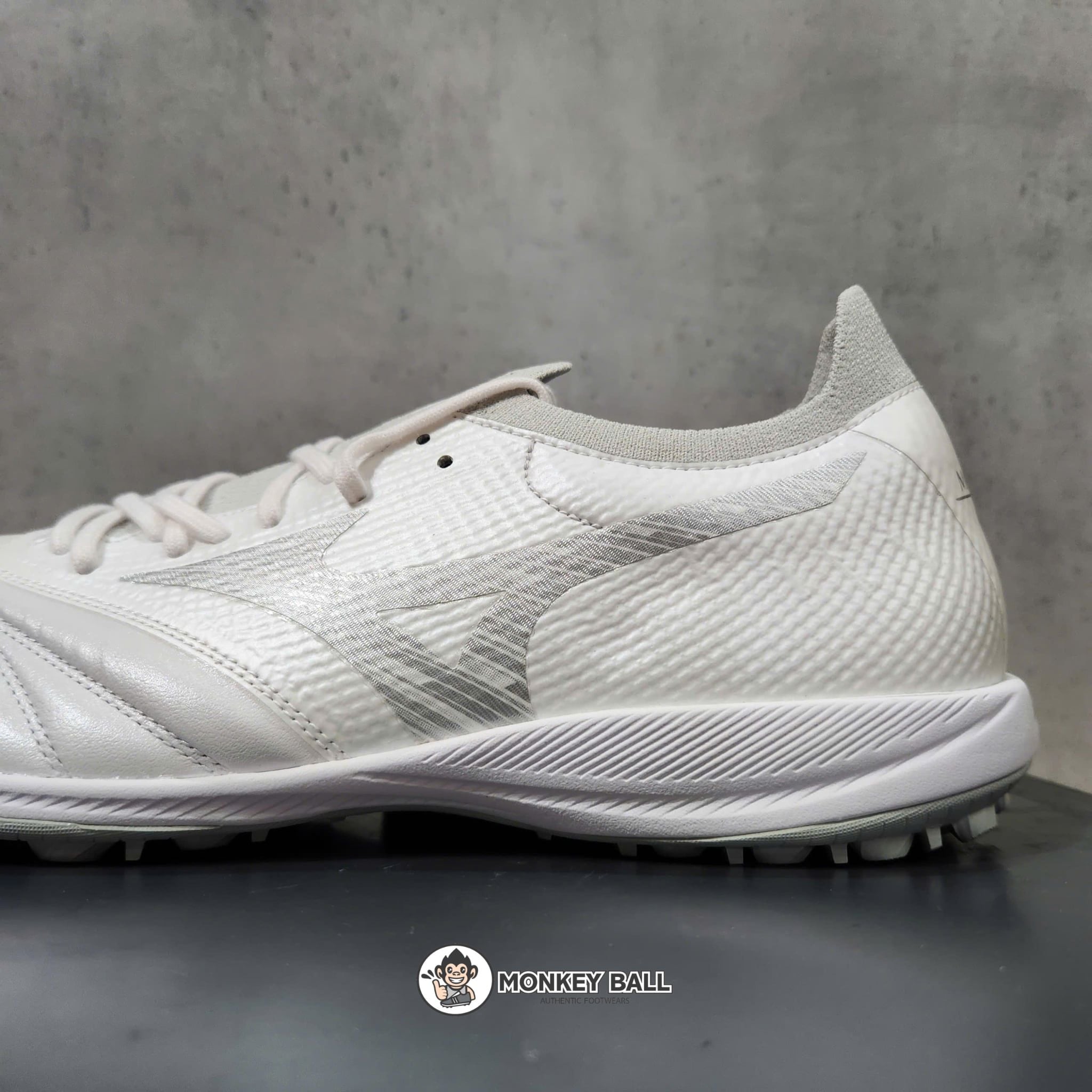  Mizuno Morelia Neo Sala Beta Japan TF - Q1GB269009 - Trắng/Bạc 