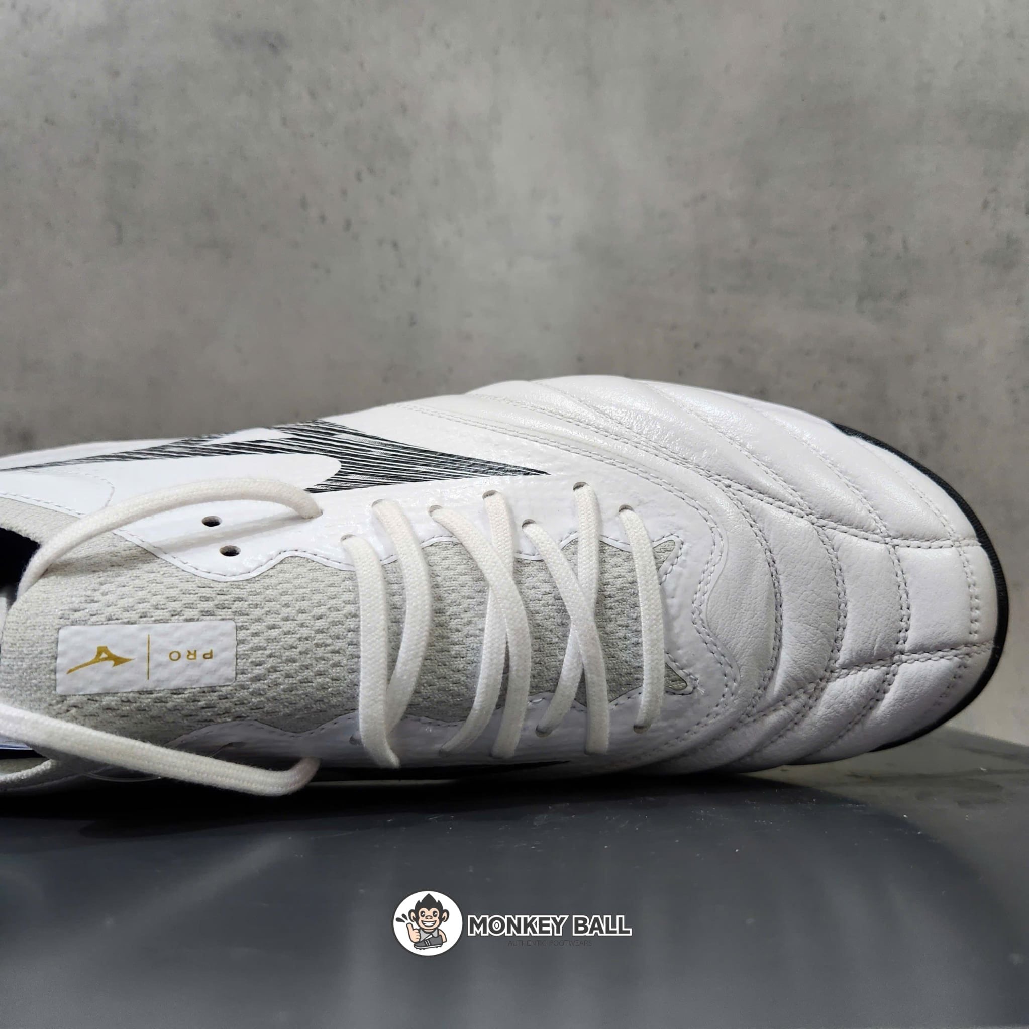  Mizuno Morelia Neo 5 Beta Pro TF - P1GD269409 - Trắng/Đen 