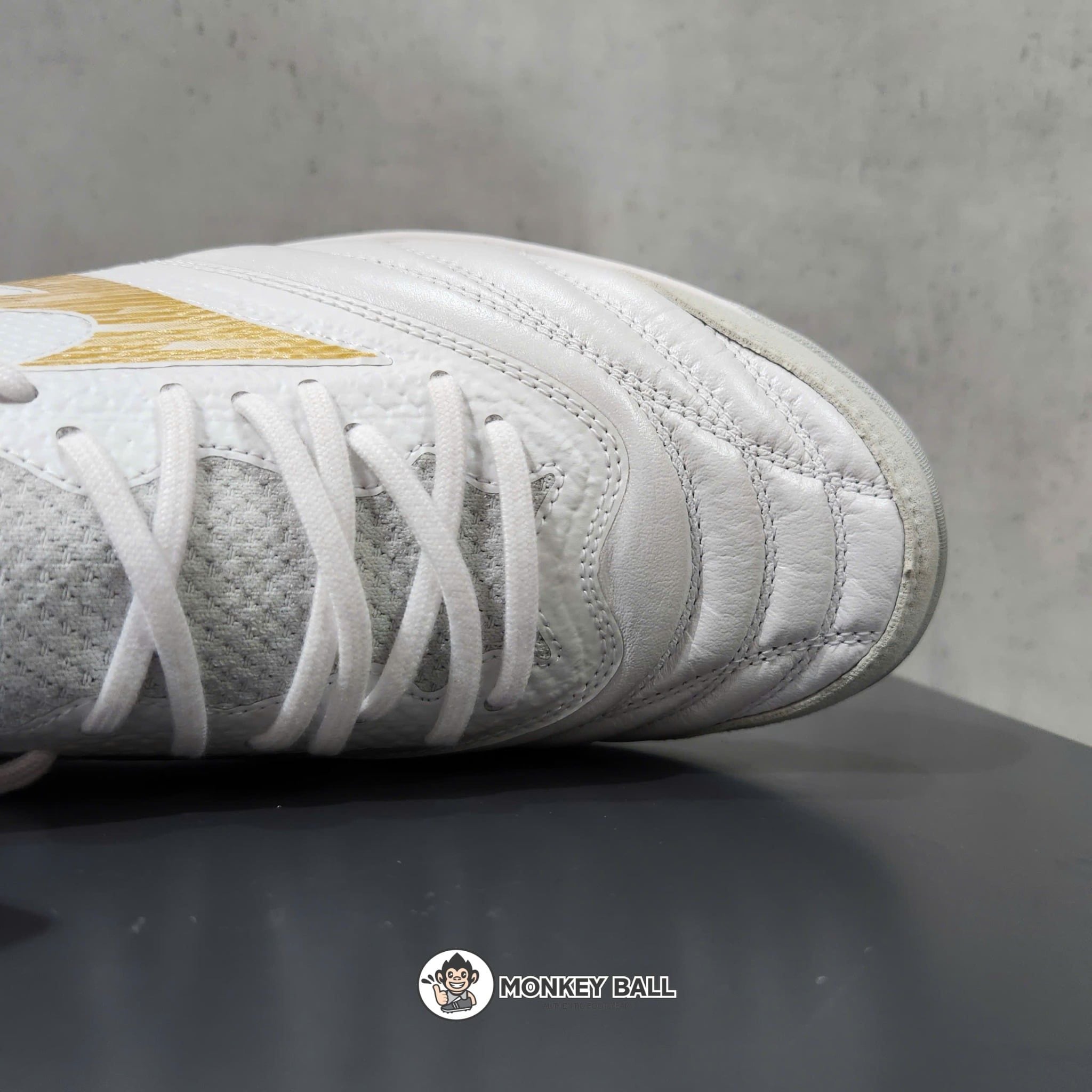  Giày MIZUNO MORELIA NEO SALA BETA JAPAN TF Bright Gold - White/Gold 