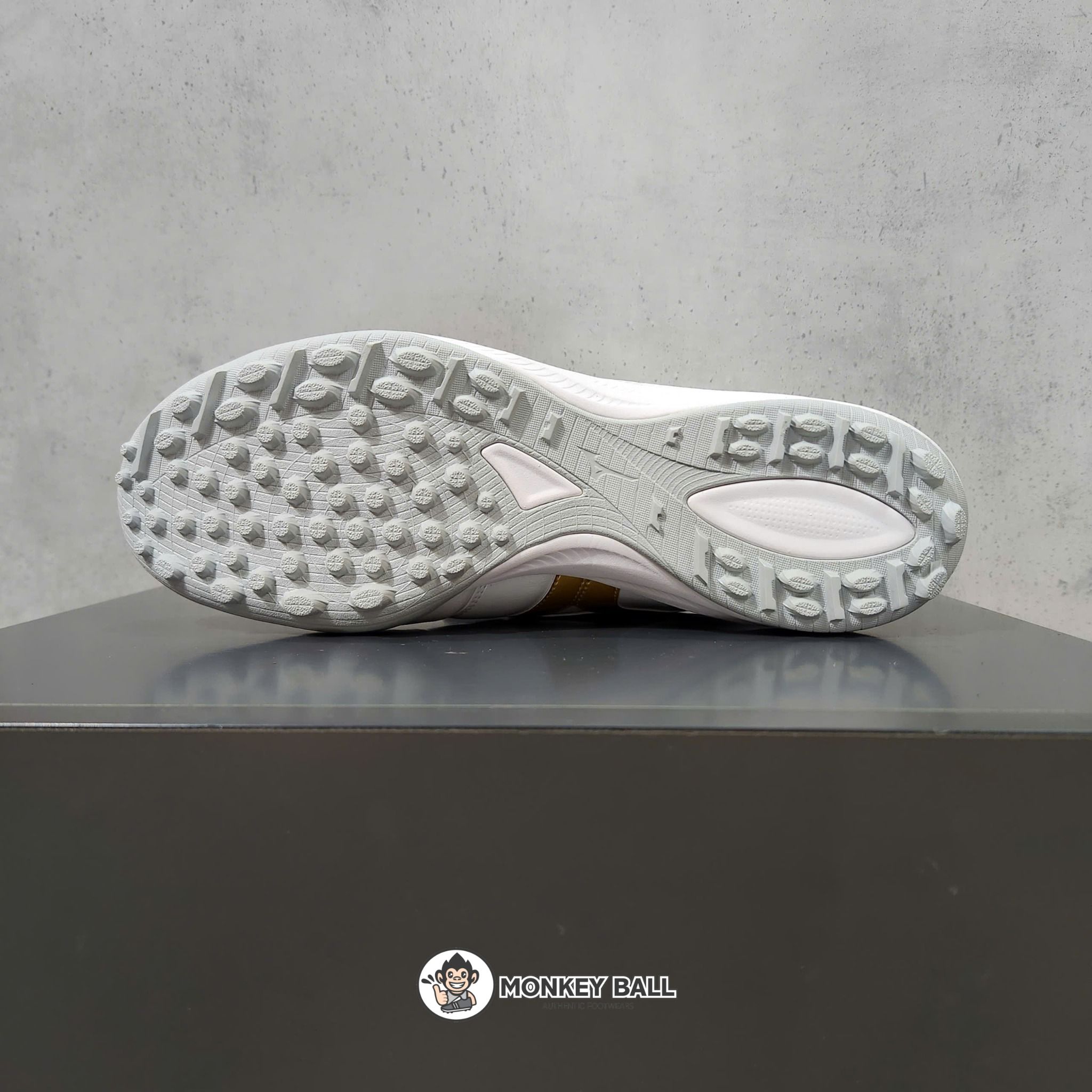  Mizuno Morelia Sala Japan TF - Q1GB260250 - Trắng / Vàng đồng 