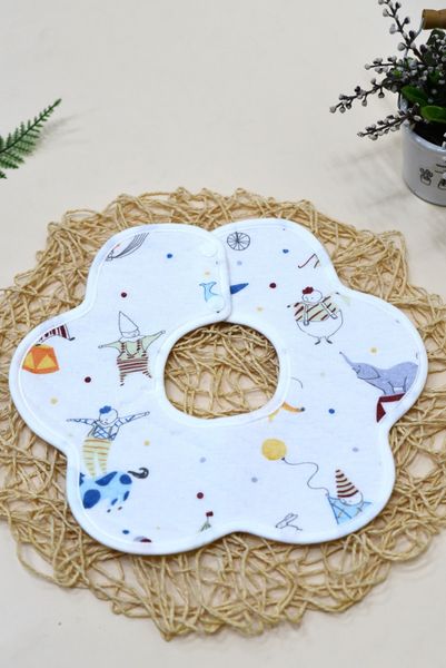  Yếm hoa chống thấm in hoa văn 1802 - HELLO BnB 