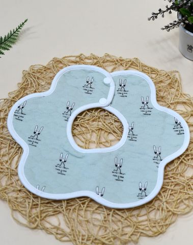  Yếm hoa chống thấm in hoa văn 1802 - HELLO BnB 