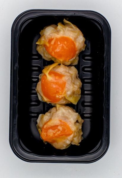  KN06 - Xíu Mại Trứng Muối 105gr  金沙燒賣  Premium Salted Egg Dumplings 