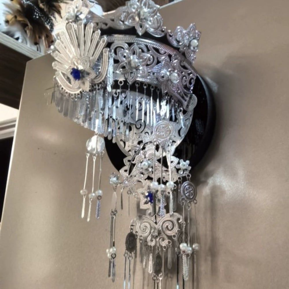  Mô Hình Kim Loại 3D Lắp Ráp Piececool Di Tộc Ngân Quan (194 mảnh, Yi Ethnic Silver Tiara, Hít Tủ Lạnh) B008-SK – MP1321 
